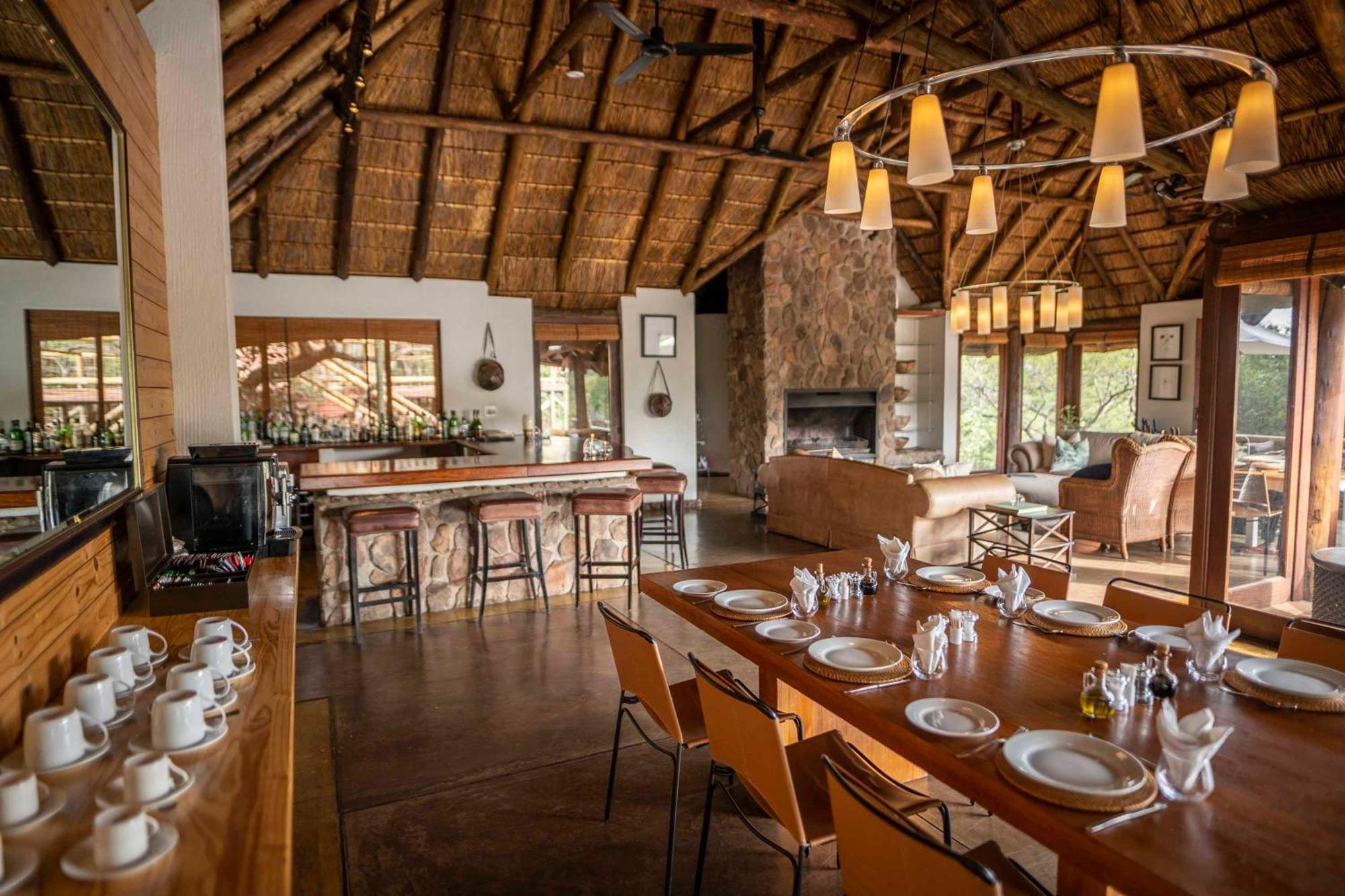 Tshwene Lodge Vaalwater Bagian luar foto